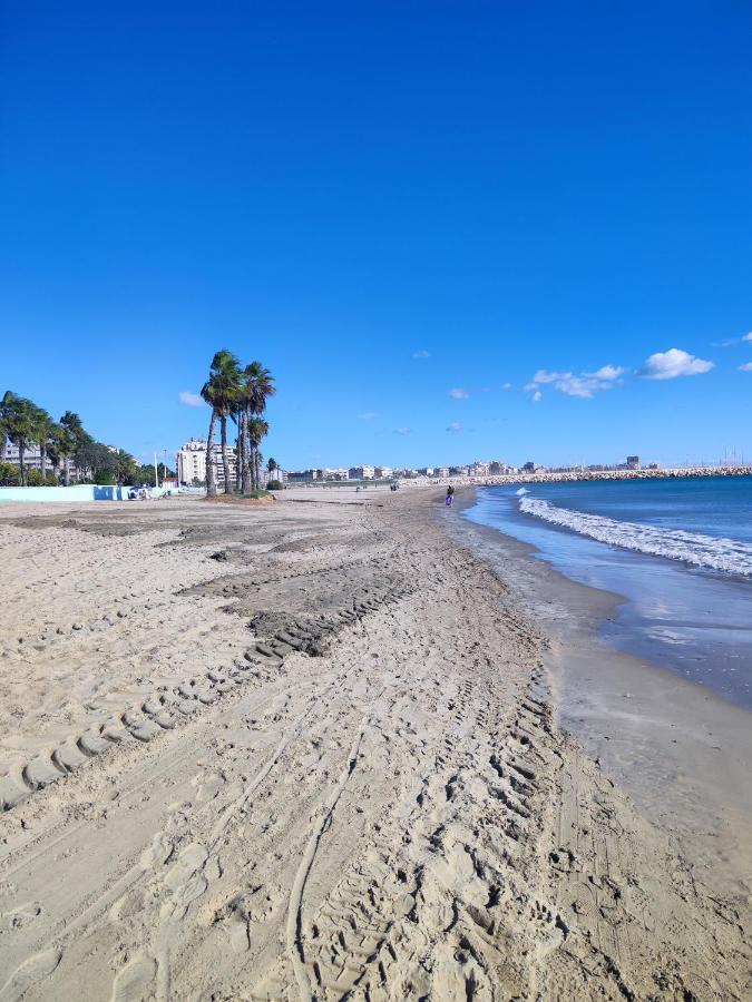Casa Martita Lägenhet Torrevieja Exteriör bild