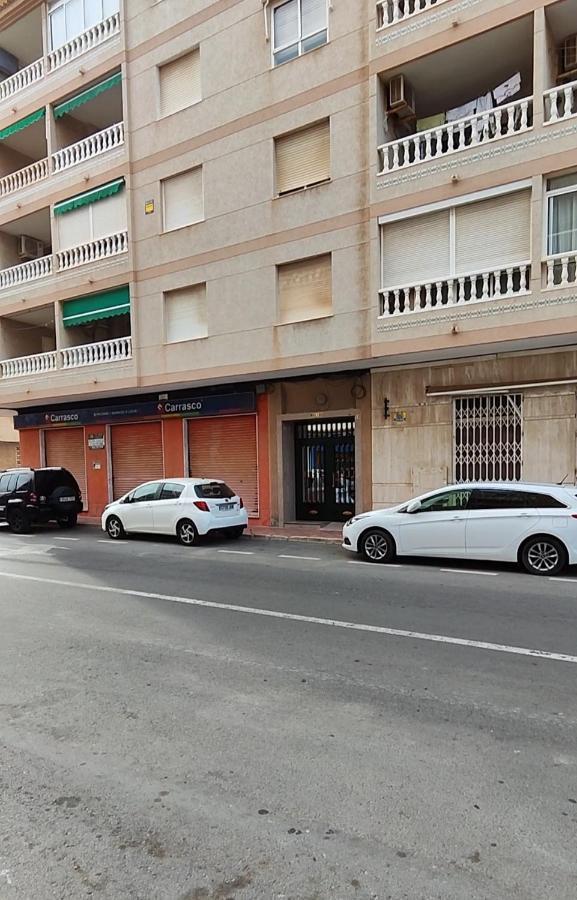 Casa Martita Lägenhet Torrevieja Exteriör bild