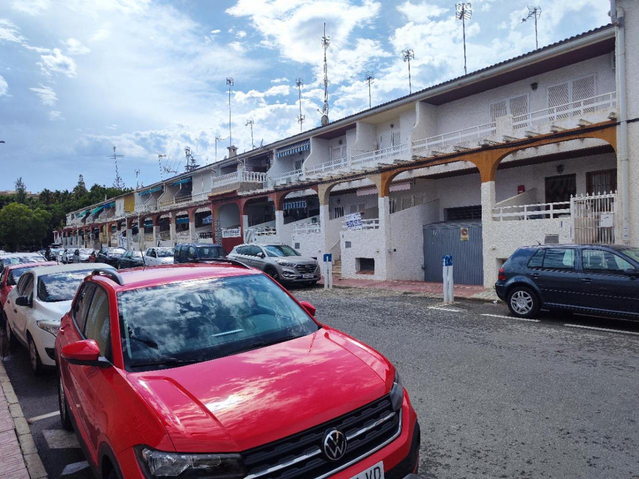 Casa Martita Lägenhet Torrevieja Exteriör bild
